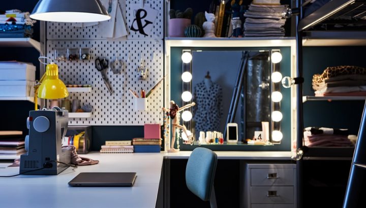 A room fit for a teenage fashionista